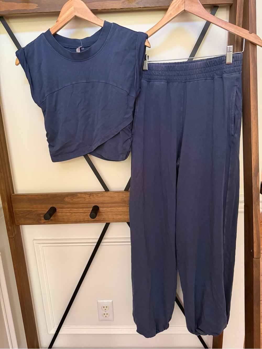 NWOT size XS Free People Movement Crossover set - Picture 4 of 6